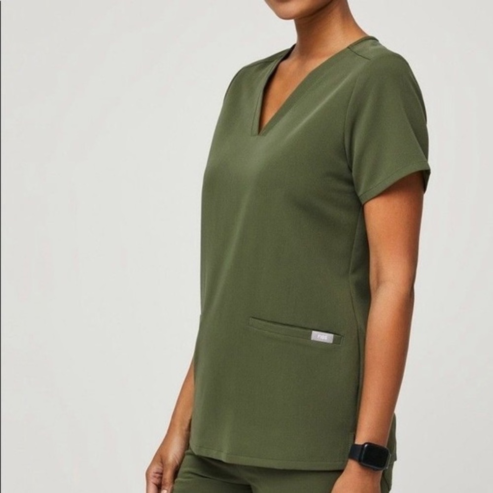 Figs Casma Dark Olive scrub top. Brand new! Never been worn.